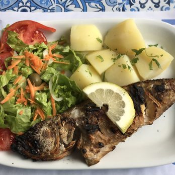 As Nossas Ilhas - Grilled grouper; very fresh! - Seafood Near Me - Angra do Heroísmo, 20