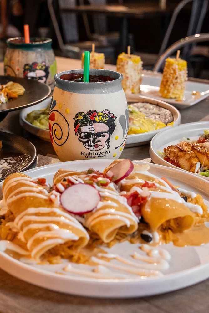 Kahlovera Mexican Bar & Grill