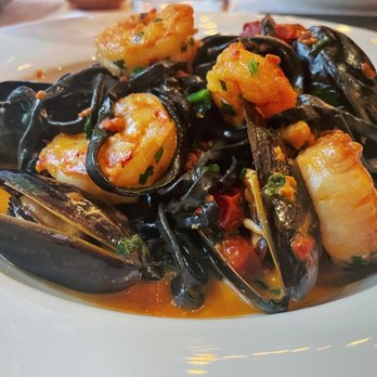 Beatrice - Tagliolino Nero - Italian Near Me - Montreal, Quebec