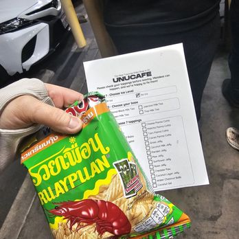 Unu Cafe - A free snack while waiting in line - Bubble Tea Near Me - Westminster, California