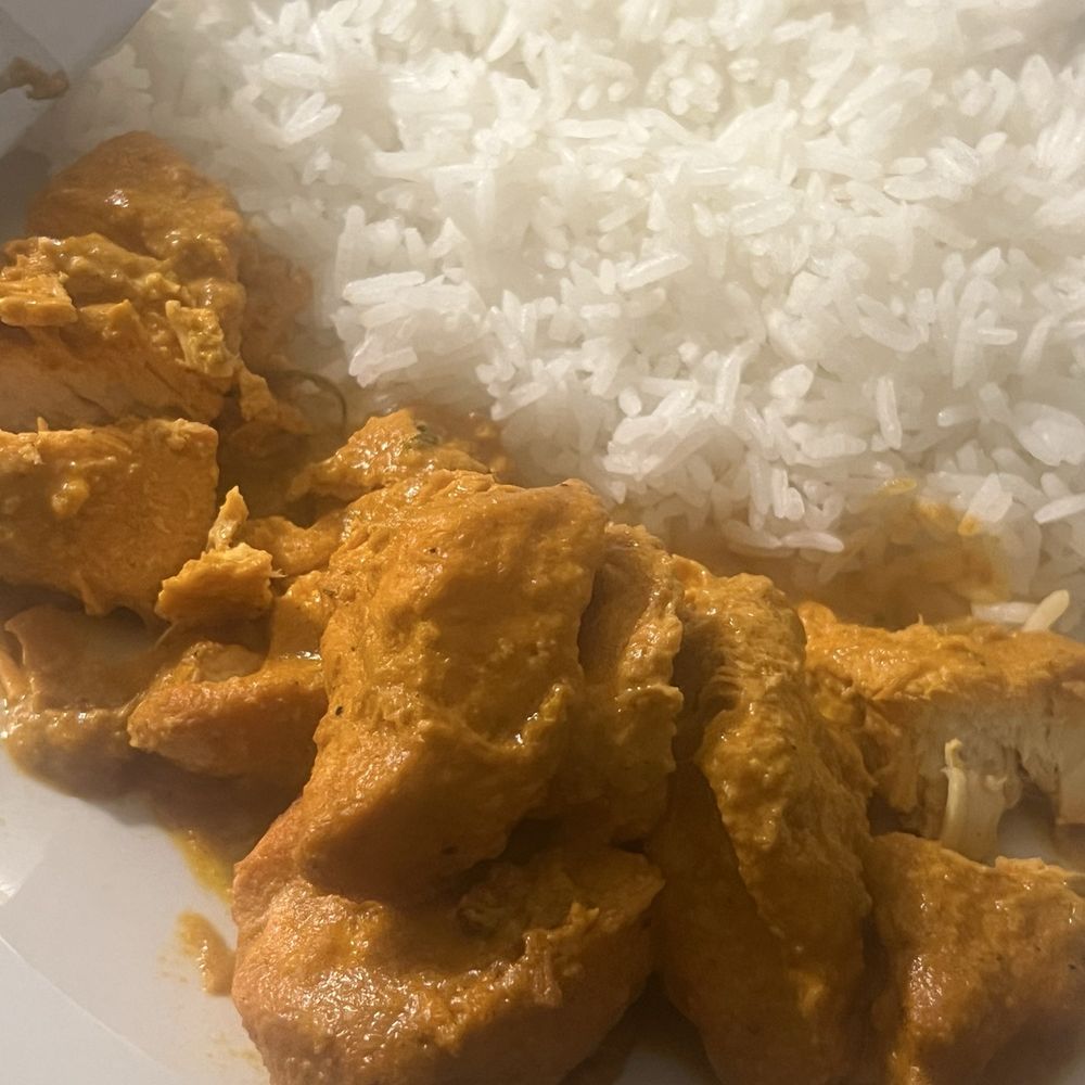 Butter chicken (rice not from restaurant)