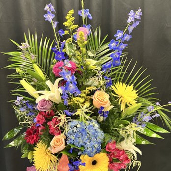 Arabella’s Floral Design - A mixed bouquet designed by Charlotte. - Florists Near Me - Palestine, Texas