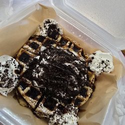 White Oak Nutrition - Cookies and Cream Protein Waffle