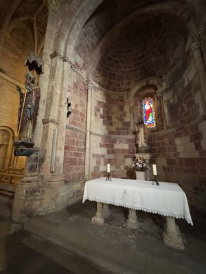 Basílica de San Isidoro by null