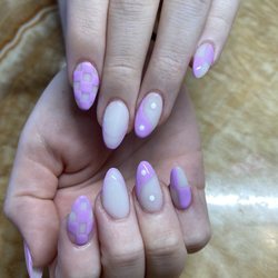 Nails & Wax