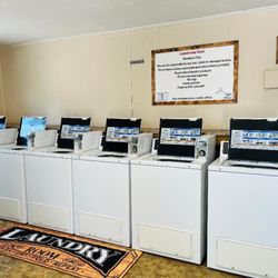 Shady Oaks RV & Mobile Home Park - Laundromat