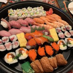 Yoshi Sushi - Kamikaze platter