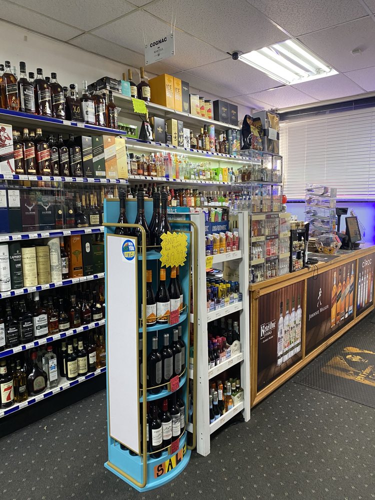 HAWKINS WINE & LIQUOR Updated September 2024 17 Photos 727