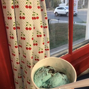 Cherry on Top Ice Cream Shoppe - Ice Cream & Frozen Yogurt Near Me - Mullica Hill, New Jersey