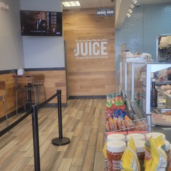 Jersey Mike's Subs - Fast Food Near Me - Lynbrook, New York