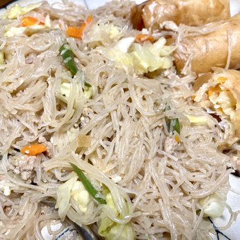 Elsie's Egg Rolls - Pancit and egg rolls - Filipino Near Me - Hutto, Texas Elsie's Egg Rolls - Pancit and egg rolls - Filipino Near Me - Hutto, Texas