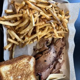 Brisket & double fries plate Brisket & double fries plate