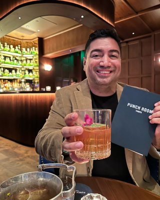 Punch Room by null