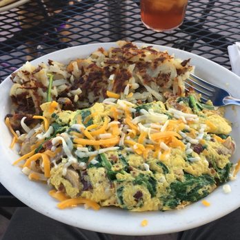 Sunrise Cafe - Ingredients cooked into the eggs, not just shoved in the middle - American Near Me - San Clemente, California