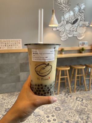 Yifang Taiwan Fruit Tea by null