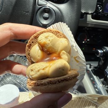 Oh Honey Macaron - caramel macchiato macaron - Cafes Near Me - Mountain View, California Oh Honey Macaron - caramel macchiato macaron - Cafes Near Me - Mountain View, California