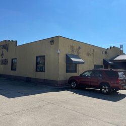 Uptown Car Wash & Xpress Lube - Best car wash in town!
