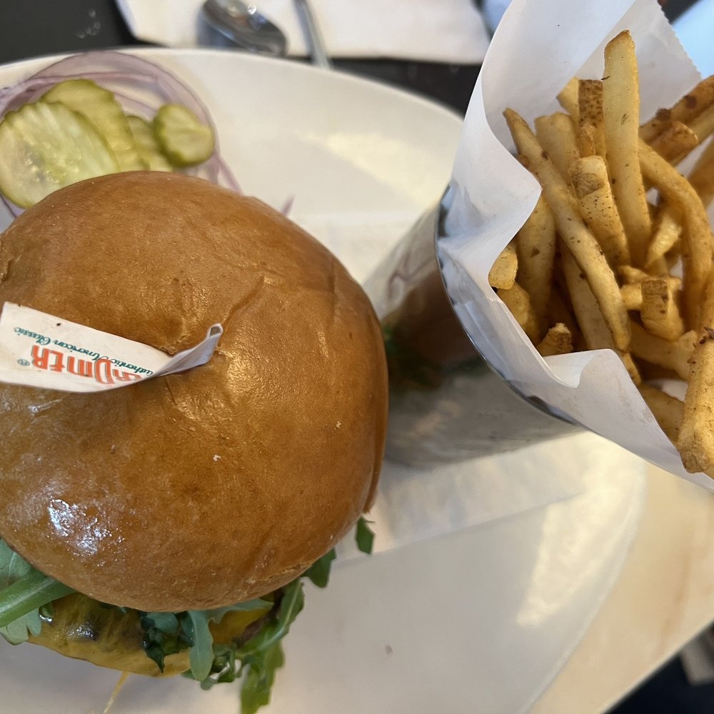 Silver Diner - Diners Near Me - McLean, Virginia