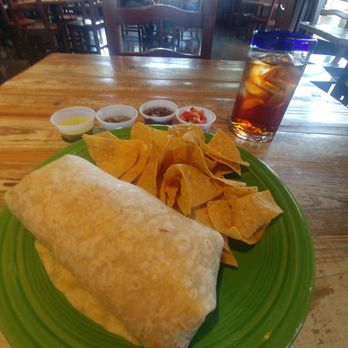 Dos Coyotes - Salmón burrito and chips. They have a nice variety of salsas on the salsa bar. - Tex-Mex Near Me - Sacramento, California Dos Coyotes - Salmón burrito and chips. They have a nice variety of salsas on the salsa bar. - Tex-Mex Near Me - Sacramento, California