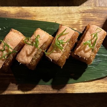 Azabu - Sushi Bars Near Me - Miami Beach, Florida