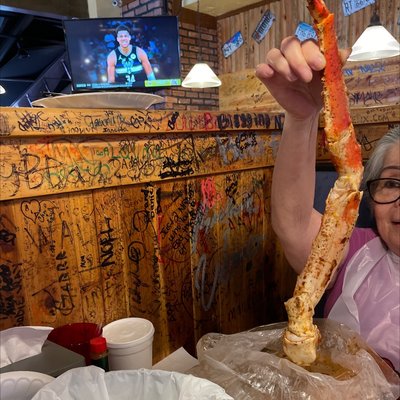 Pier 88 Boiling Seafood & Bar OKC by null