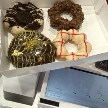 Dulce Mochi - Donuts Near Me - Sherman Oaks, California