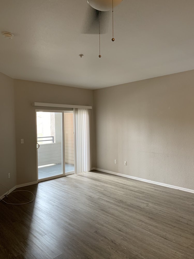 EAGLEWOOD APARTMENTS Updated May 2024 68 Photos & 51 Reviews 1975