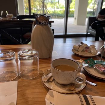 Table 55 - Interior - New American Near Me - Miami, Florida