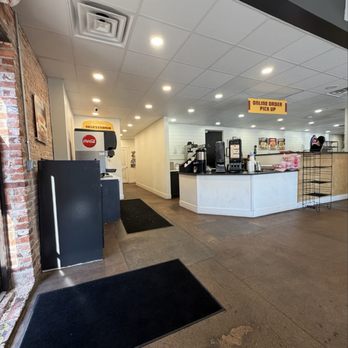 Sully's Steamers - Inside - Sandwiches Near Me - Simpsonville, South Carolina