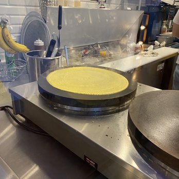 Sweet Mong - Crepe being made fresh - Coffee & Tea Near Me - Las Vegas, Nevada Sweet Mong - Crepe being made fresh - Coffee & Tea Near Me - Las Vegas, Nevada
