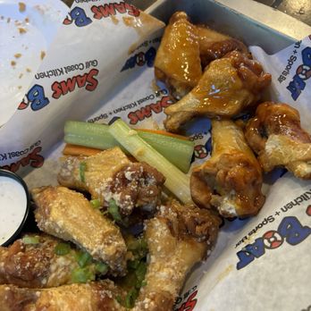 Sam's Boat - Garlic Parmesan and Hot Honey wings - Sports Bars Near Me - Cypress, Texas