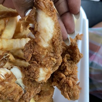Guthrie’s Chicken - Precooked chicken nasty hard - Fast Food Near Me - Memphis, Tennessee