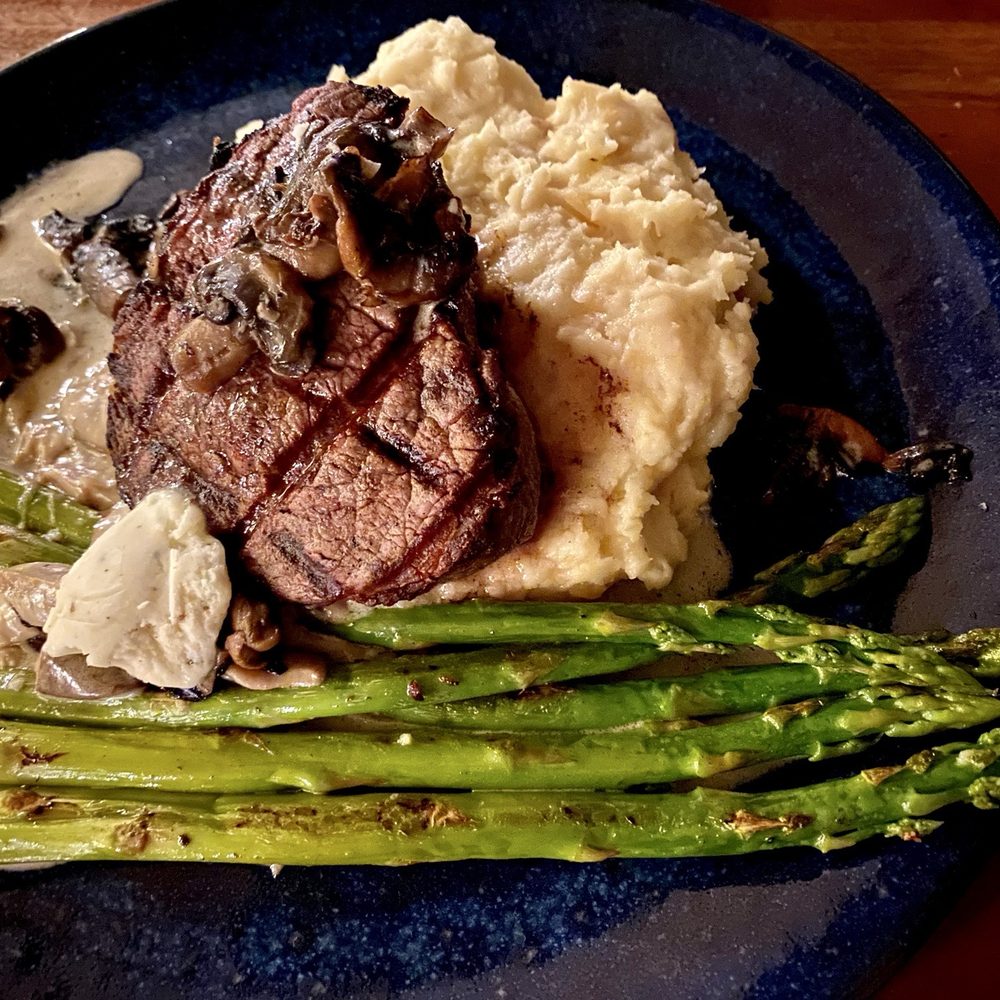 Hula Grill Waikiki - FILET STEAK KIANA - Hawaiian Near Me - Honolulu, Hawaii Hula Grill Waikiki - FILET STEAK KIANA - Hawaiian Near Me - Honolulu, Hawaii