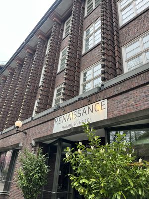 Renaissance Hamburg Hotel by null