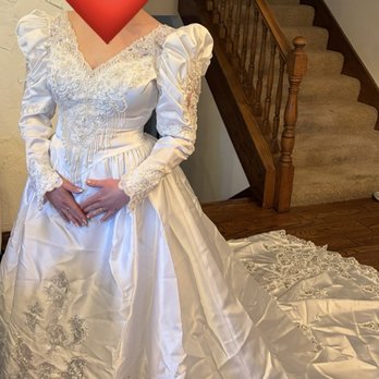 Mouna’s Alterations - Dress tailored - Sewing & Alterations Near Me - Canoga Park, California Mouna’s Alterations - Dress tailored - Sewing & Alterations Near Me - Canoga Park, California