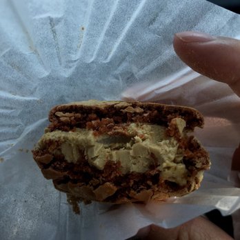 Roy & Jay Dessert - Creme Brûlée macaron ... look at that cream !! - Desserts Near Me - Thornhill, Ontario Roy & Jay Dessert - Creme Brûlée macaron ... look at that cream !! - Desserts Near Me - Thornhill, Ontario