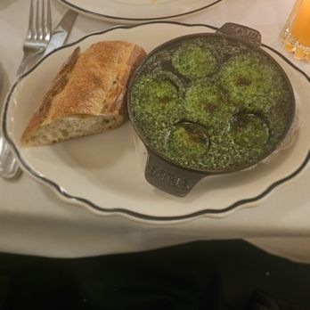 Meritage - Escargot and bread - French Near Me - Saint Paul, Minnesota Meritage - Escargot and bread - French Near Me - Saint Paul, Minnesota