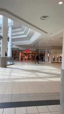 Upper Canada Mall by null