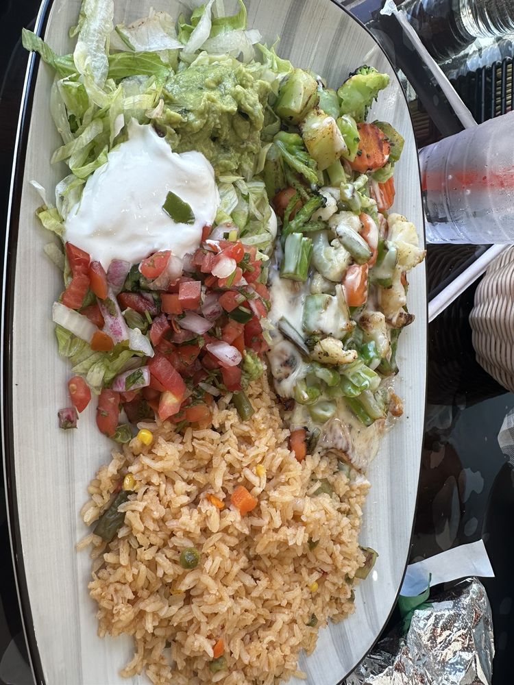 MAYA Mexican Eatery & Bar