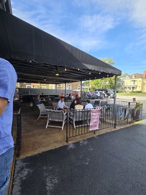 Crema & Vine by null