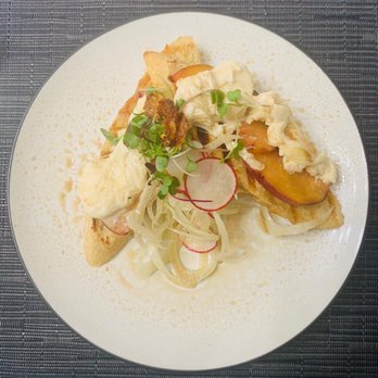Porras Solutions - Chef Carlos - Burrata Bruschetta with Grilled Peaches and Fennel Salad. The fresh fennel and Burrata were a great combination - Personal Chefs Near Me Porras Solutions - Chef Carlos - Burrata Bruschetta with Grilled Peaches and Fennel Salad. The fresh fennel and Burrata were a great combination - Personal Chefs Near Me