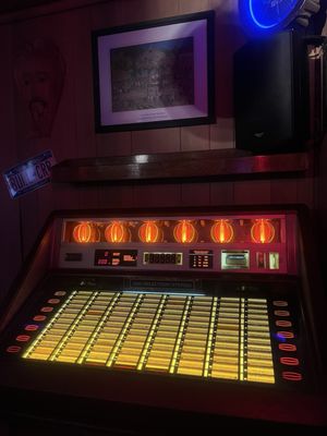 Marge's Lakeside Inn by null