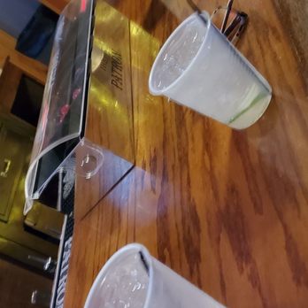 JR's Place - Local neighborhood bar with happy hour specials. $4 off drinks was a great surprise! - Bars Near Me - West Haven, Connecticut