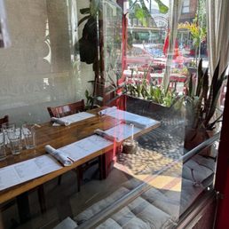 A nice empty table.