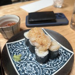Scallop maki