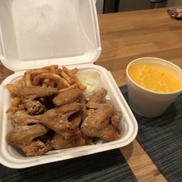10 Wings, Slaw and Fries
