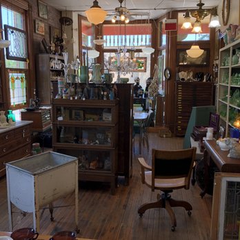 Yesterdays Treasures - One of the beautiful rooms inside the shop. - Antiques Near Me - Fenton, Michigan Yesterdays Treasures - One of the beautiful rooms inside the shop. - Antiques Near Me - Fenton, Michigan