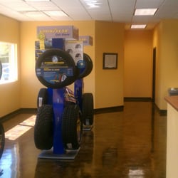 GREAT RIVER TIRE - Show Room