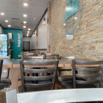 Poke City - Seating area - Hawaiian Near Me - Atlanta, Georgia