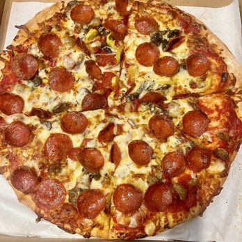 Gionino's Pizzeria - Pepp shroom sausage n mild pepper Good but the price ? - Pizza Near Me - Wadsworth, Ohio Gionino's Pizzeria - Pepp shroom sausage n mild pepper Good but the price ? - Pizza Near Me - Wadsworth, Ohio